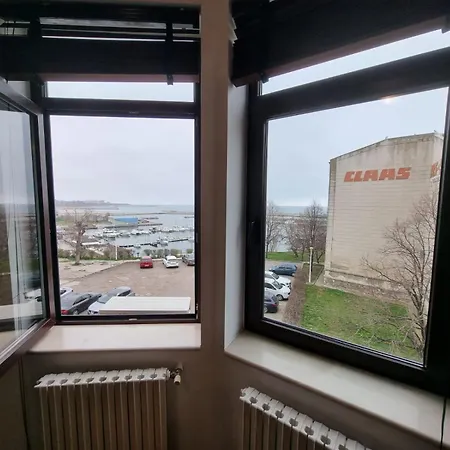 Great Black Sea View 公寓 康斯坦察